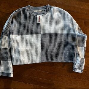 Juniors Size Small sweater